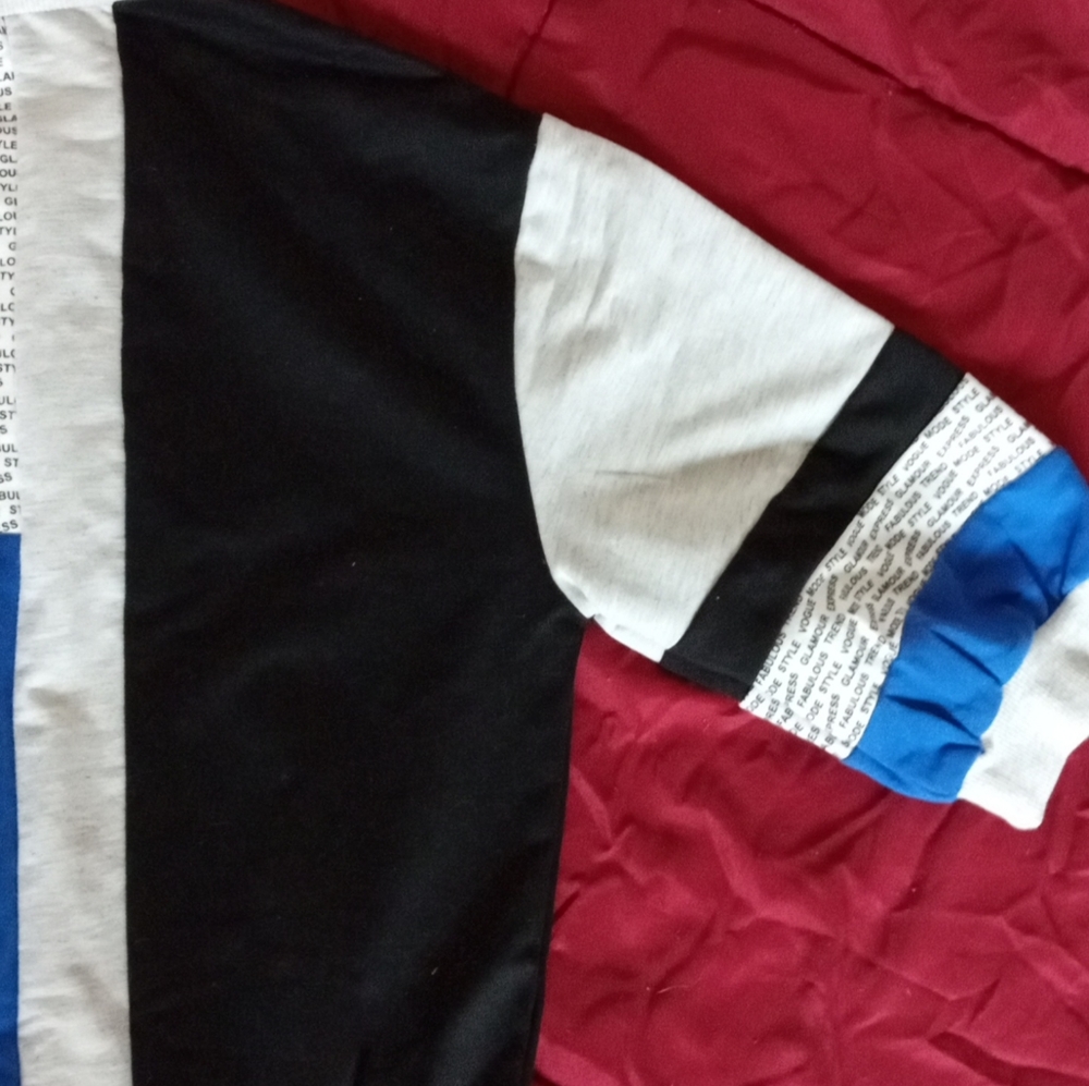 Fashion Color Block Cropped Top - Picture 3 of 4